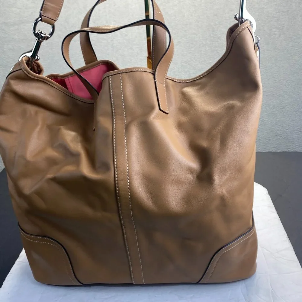 Authentic COACH 28915 Hadley Leather Duffle,Shoulder Bag - Picture 10 of 16